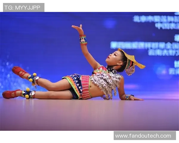 深圳宝体足球明星闪耀赛场展现青春风采与拼搏精神